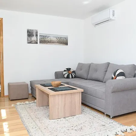 Ella Tvrdos Apartment Trebinje